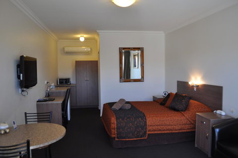 Augusta Courtyard Motel - Accommodation Asia 0