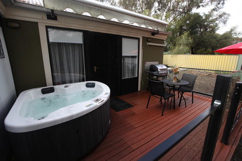 One Tree Bed And Breakfast - Accommodation Guide 13
