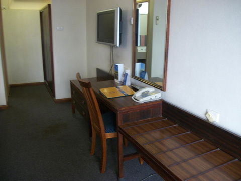 HotelMOTEL Adelaide - Accommodation Asia 9