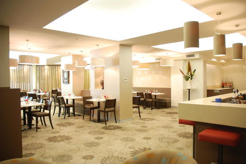 HotelMOTEL Adelaide - Accommodation Asia 10