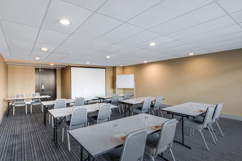 Adina Apartment Hotel Wollongong - Accommodation Asia 36
