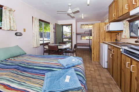 Echo Holiday Parks - Naracoorte - Accommodation Asia 2
