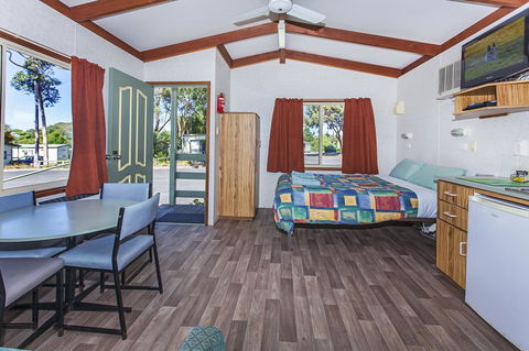 Echo Holiday Parks - Naracoorte - Accommodation Asia 43