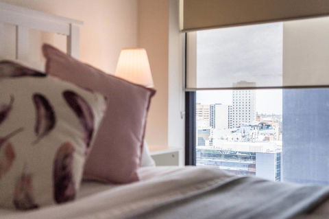 Modern 2 Bedroom+WIFI/Netflix/Parking+Great Views! - Accommodation Asia 5
