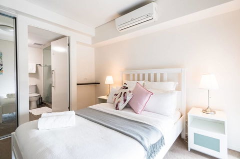 Modern 2 Bedroom+WIFI/Netflix/Parking+Great Views! - Accommodation Asia 15