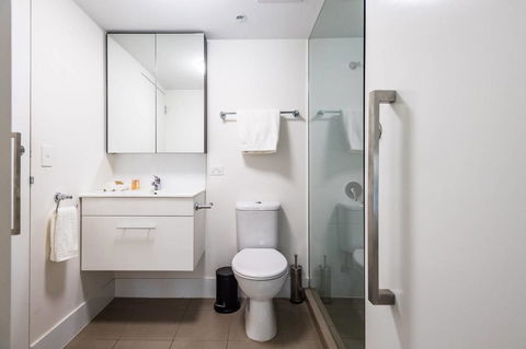 Modern 2 Bedroom+WIFI/Netflix/Parking+Great Views! - Accommodation Asia 27
