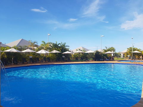 Exmouth Escape Resort - Accommodation Guide 2