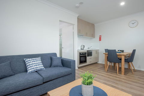 Jurien Bay Motel Apartments - Accommodation Asia 6