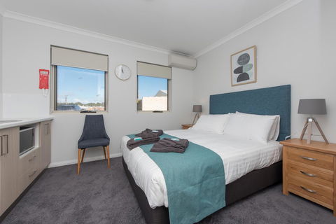 Jurien Bay Motel Apartments - Accommodation Asia 23