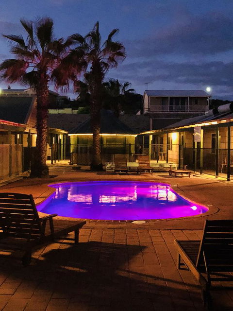 Bay Lodge - Accommodation Asia 33