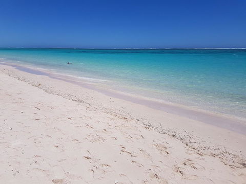 Escape 2 Exmouth - Accommodation Asia 31