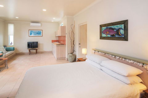 Sea & Soul Beachside Apartments - Accommodation Asia 4