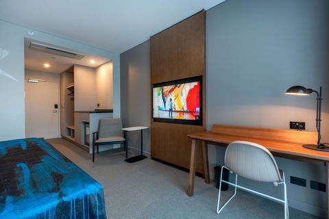 The Adnate Perth - Art Series - Accommodation Guide 12