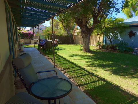 Lazy Lobster Holiday Units & Chalets - Accommodation Asia 30