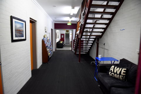 The Emperors Crown Hostel - Accommodation Asia 22
