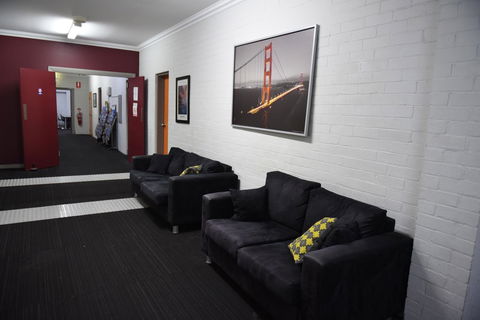 The Emperors Crown Hostel - Accommodation Asia 9