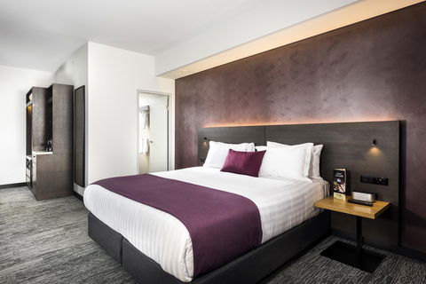 Holiday Inn West Perth, An IHG Hotel - Accommodation Asia 16