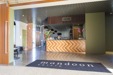 Maya Maya At Mandoon Estate - Accommodation Asia 43