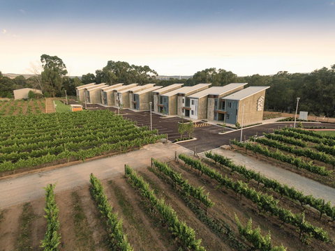 Maya Maya At Mandoon Estate - Accommodation Asia 10