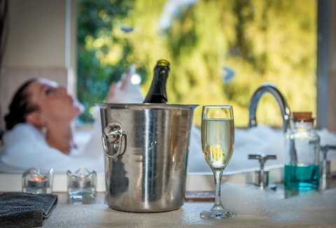 Chimes Spa Retreat - Accommodation Asia 16