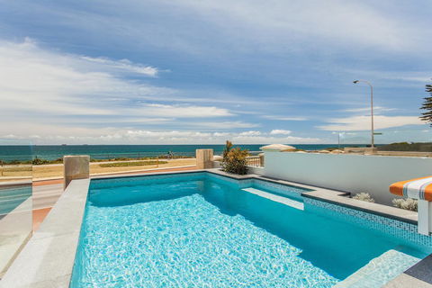 Cottesloe Beach House I - Accommodation Asia 2