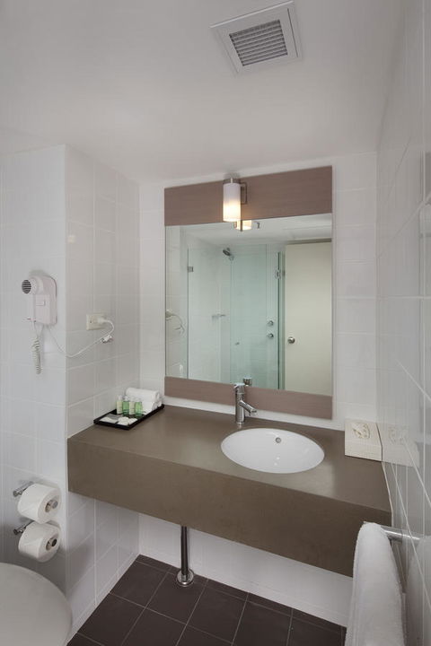 Ibis Perth - Accommodation Asia 27