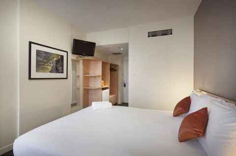 Ibis Perth - Accommodation Asia 25