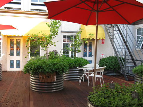 European Hotel - Accommodation Asia 7