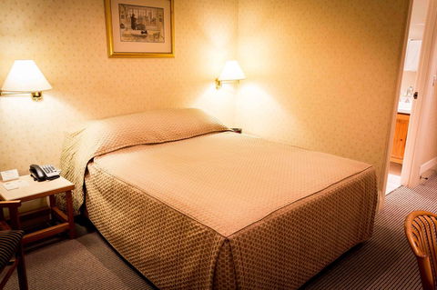 European Hotel - Accommodation Asia 32