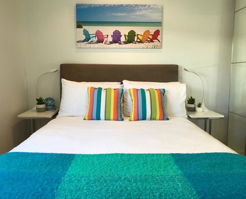 Cottesloe Beachfront Ocean View Apartment - Accommodation Guide 9