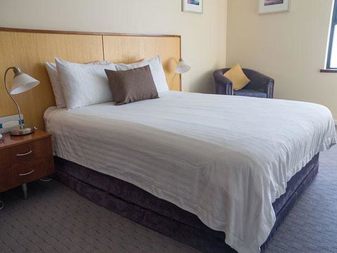 Ocean Beach Hotel - Accommodation Asia 0