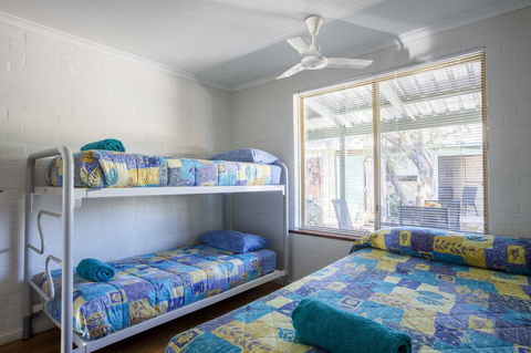 Shark Bay Seafront Apartments - Accommodation Asia 28