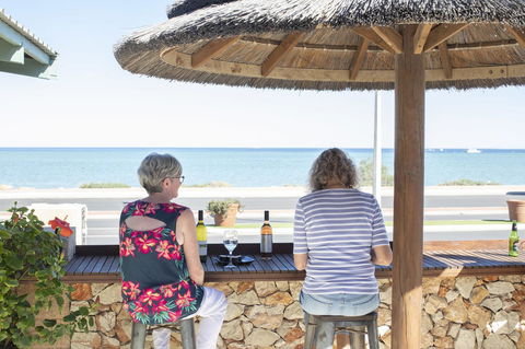 Shark Bay Seafront Apartments - Accommodation Asia 32
