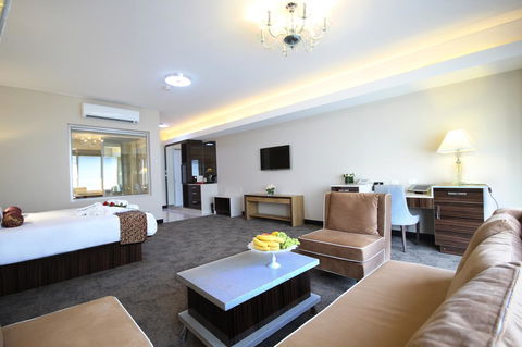 Swan River Hotel - Accommodation China 41