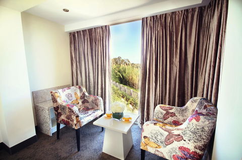 Swan River Hotel - Accommodation China 39