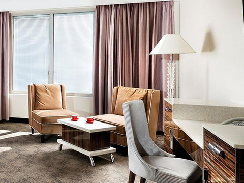 Swan River Hotel - Accommodation China 23