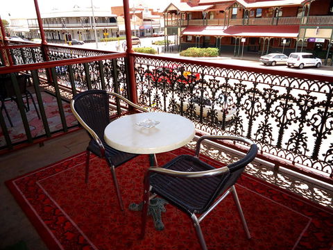 The Palace Hotel Kalgoorlie - Accommodation Guide 6