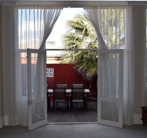 The Palace Hotel Kalgoorlie - Accommodation Guide 9