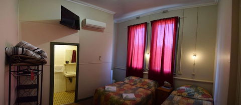The Palace Hotel Kalgoorlie - Accommodation Guide 3