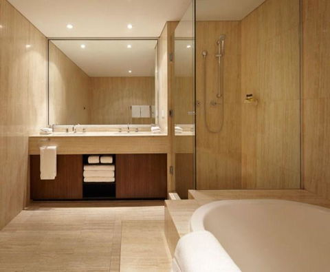 Residence On Langley Park - Accommodation Guide 2