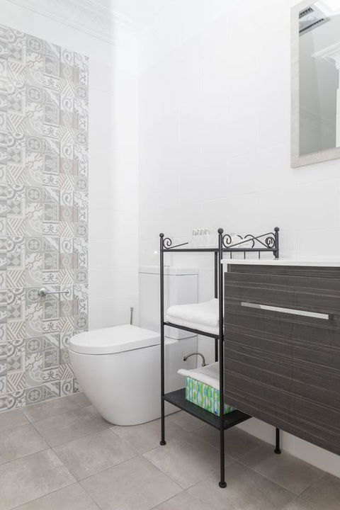 Blue Door Apartments - Accommodation Asia 9