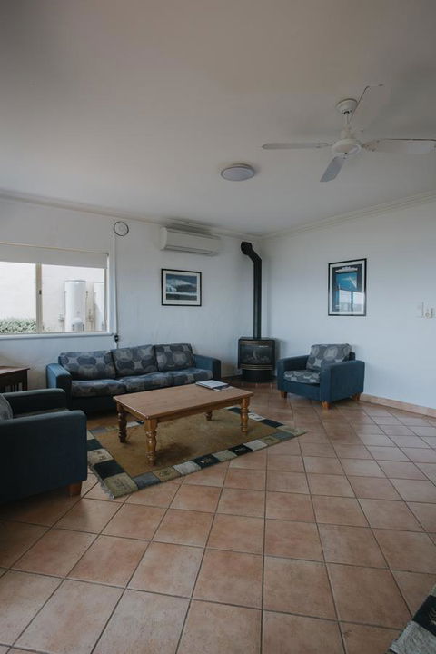 Canal Rocks Beachfront Apartments - Accommodation Guide 26