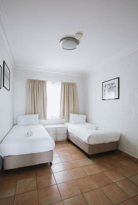 Canal Rocks Beachfront Apartments - Accommodation Guide 32