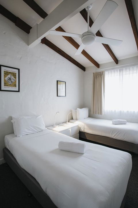 Canal Rocks Beachfront Apartments - Accommodation Guide 37
