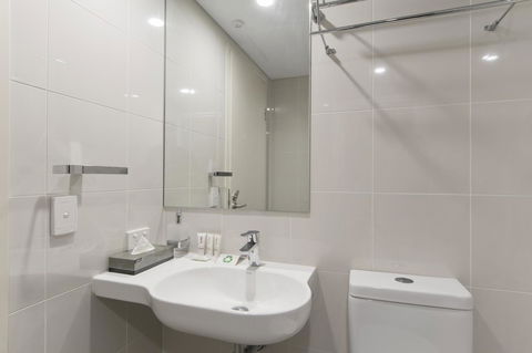 Metro Hotel Perth - Accommodation Guide 30
