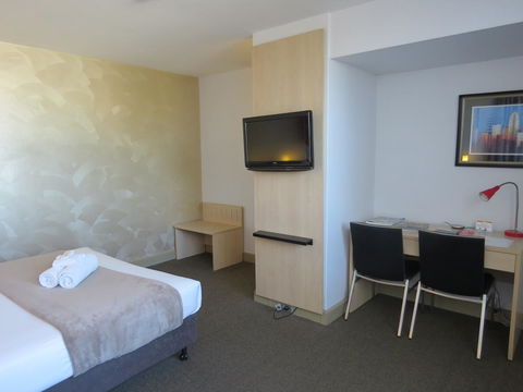 Metro Hotel Perth - Accommodation Guide 42