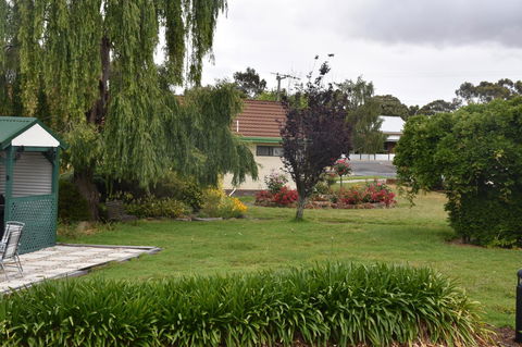 Mount Barker Valley Views Motel & Chalets, Western Australia - Accommodation Guide 25