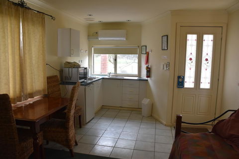Mount Barker Valley Views Motel & Chalets, Western Australia - Accommodation Guide 35
