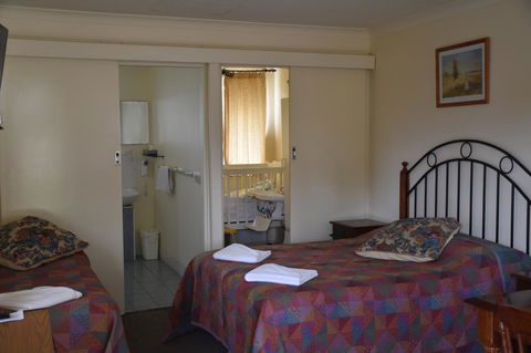 Mount Barker Valley Views Motel & Chalets, Western Australia - Accommodation Guide 41
