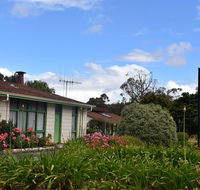 Valley Views Motel  Chalets - Accommodation Asia